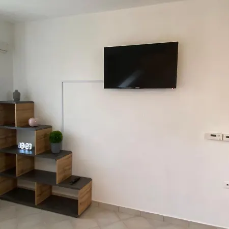 Elixir Apartment *